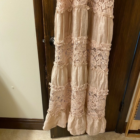Alexis
Benette Sleeveless Tiered Lace Maxi Dress (7) - Picture 5 of 5